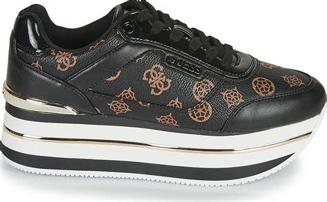 sneakers γυναικεια επωνυμα skroutz